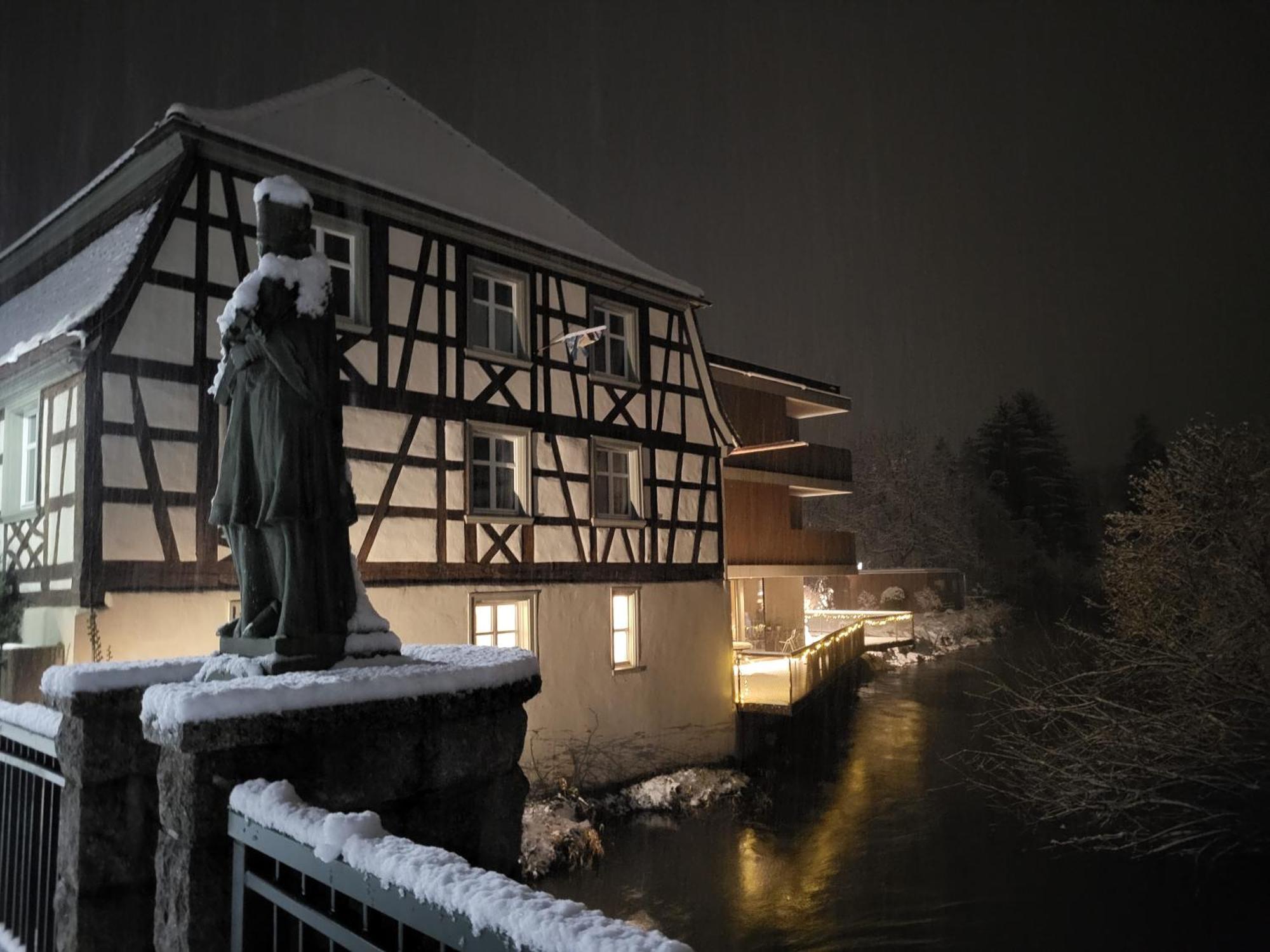 Sternen Bohlingen Aparthotel Esterno foto